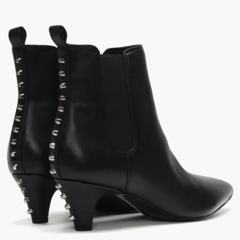 KENDALL & KYLIE Pierce Black Leather Chelsea Boots